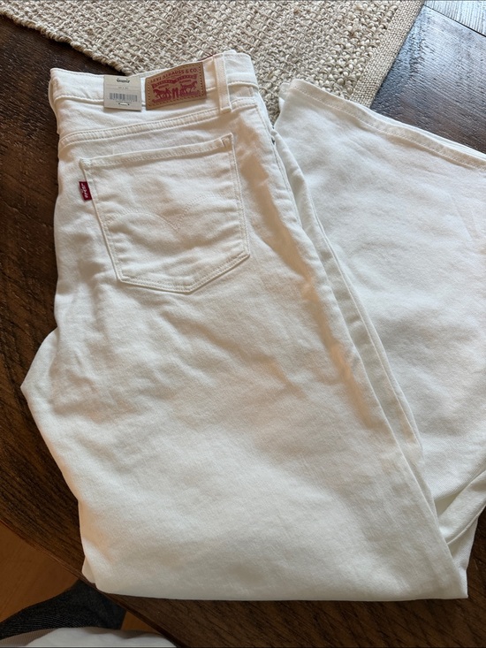 Levi's Denim - Levi's White Jeans with Brown Leather Patch and Red Tab
